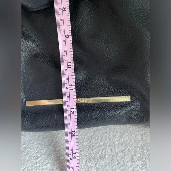 Large Steve Madden Black Leather crossbody open flap with pockets zippers NWOT - Picture 9 of 11